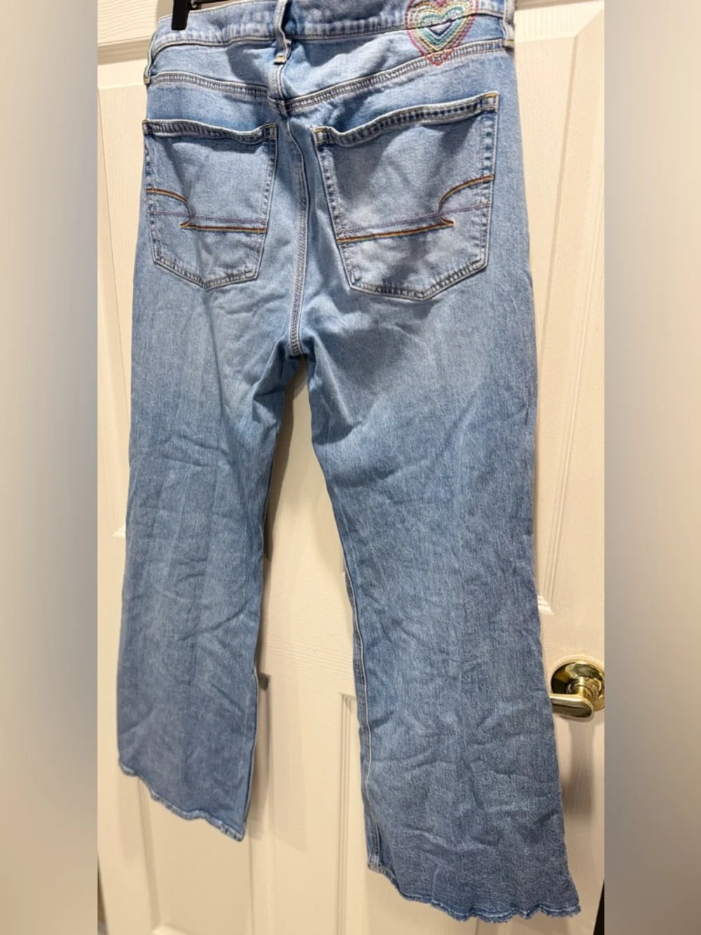 AE Pride Strigid Ripped Low-Rise Baggy Flare Jean-Size 6 - Picture 15 of 16